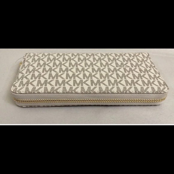 💕🛍 NEW💕 NWT MICHAEL KORS WALLET - Picture 4 of 8